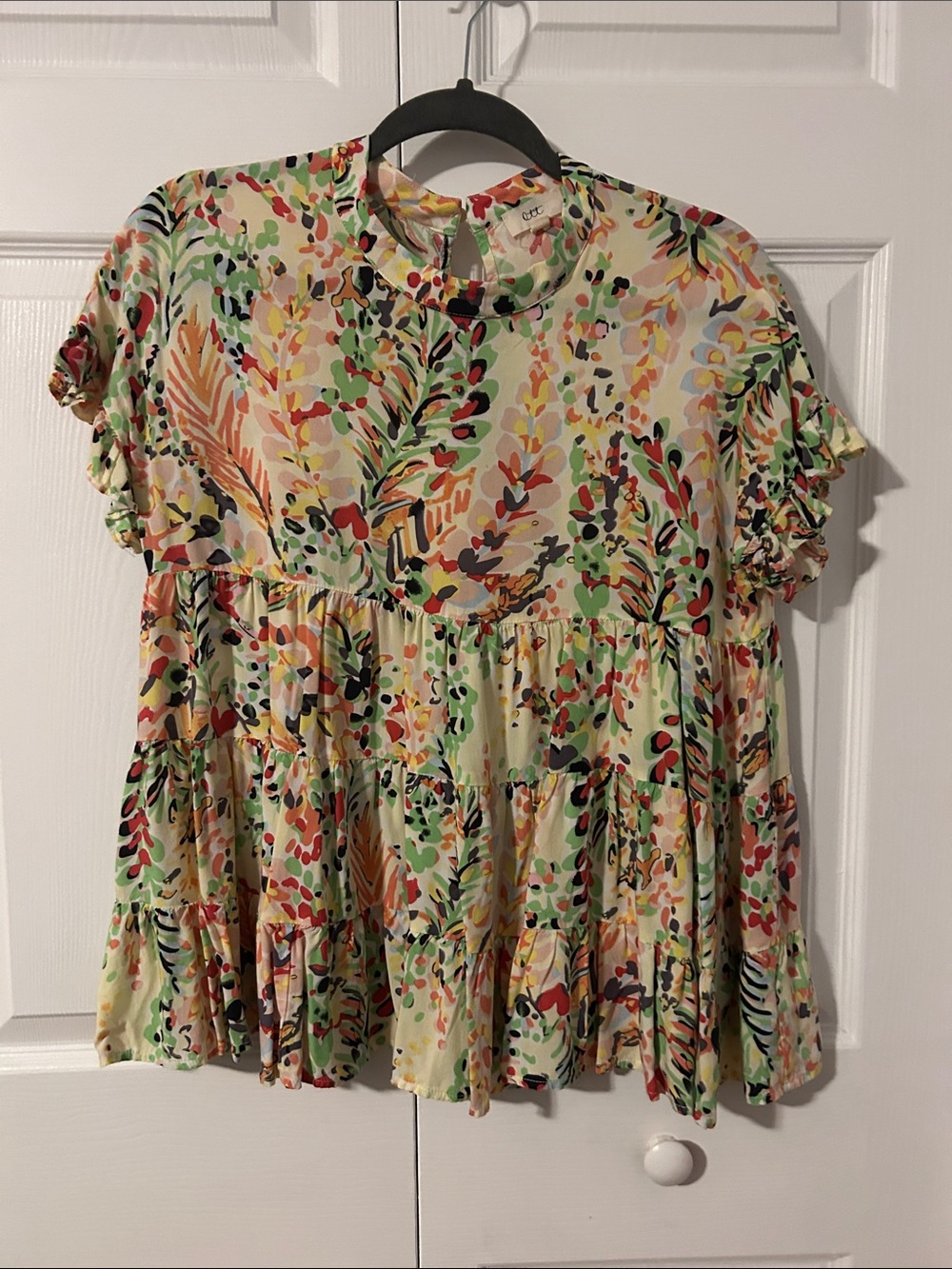 Women's Floral Tiered Short Sleeve Top - Multi